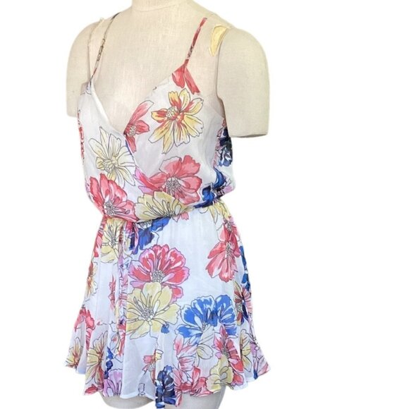 TRIXX Clothing Co Floral Chiffon Lined Surplice Spaghetti Strap Romper Sz M 150E - Picture 4 of 8